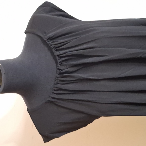 NEW! Black Cap Sleeve Bubble-Hem Dress - FLOWY & PLEATED - Picture 5 of 10